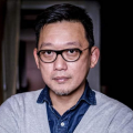 在线观看亚洲视频